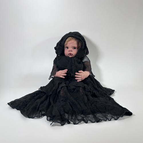Bambola gothic vampire reborn - gothic,
